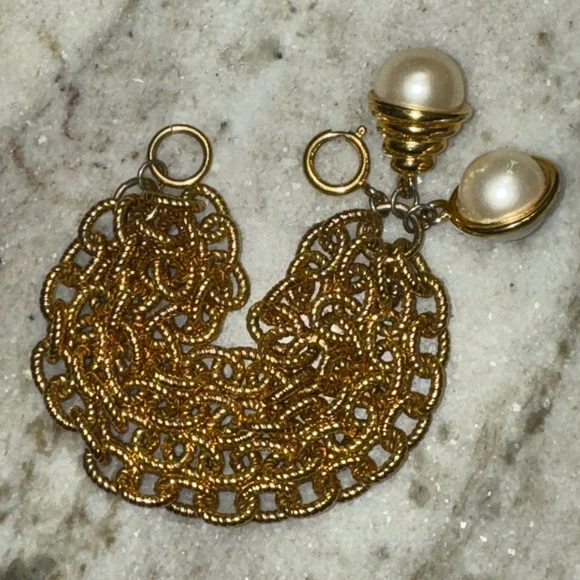 Vintage Chunky Gold Tone Faux Pearl Charm Dangle bracelet - Picture 10 of 12